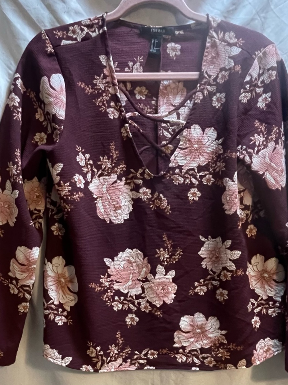 Forever 21 burgundy floral blouse - women’s size small